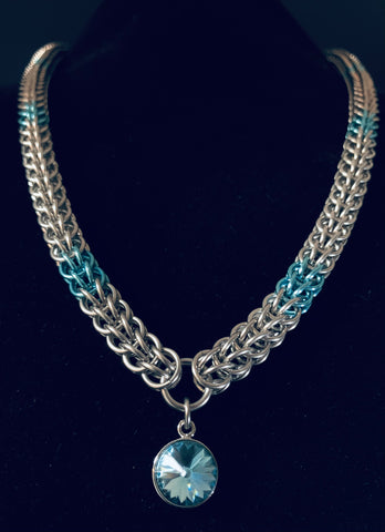 Chainmail fashion necklace with crystal pendant